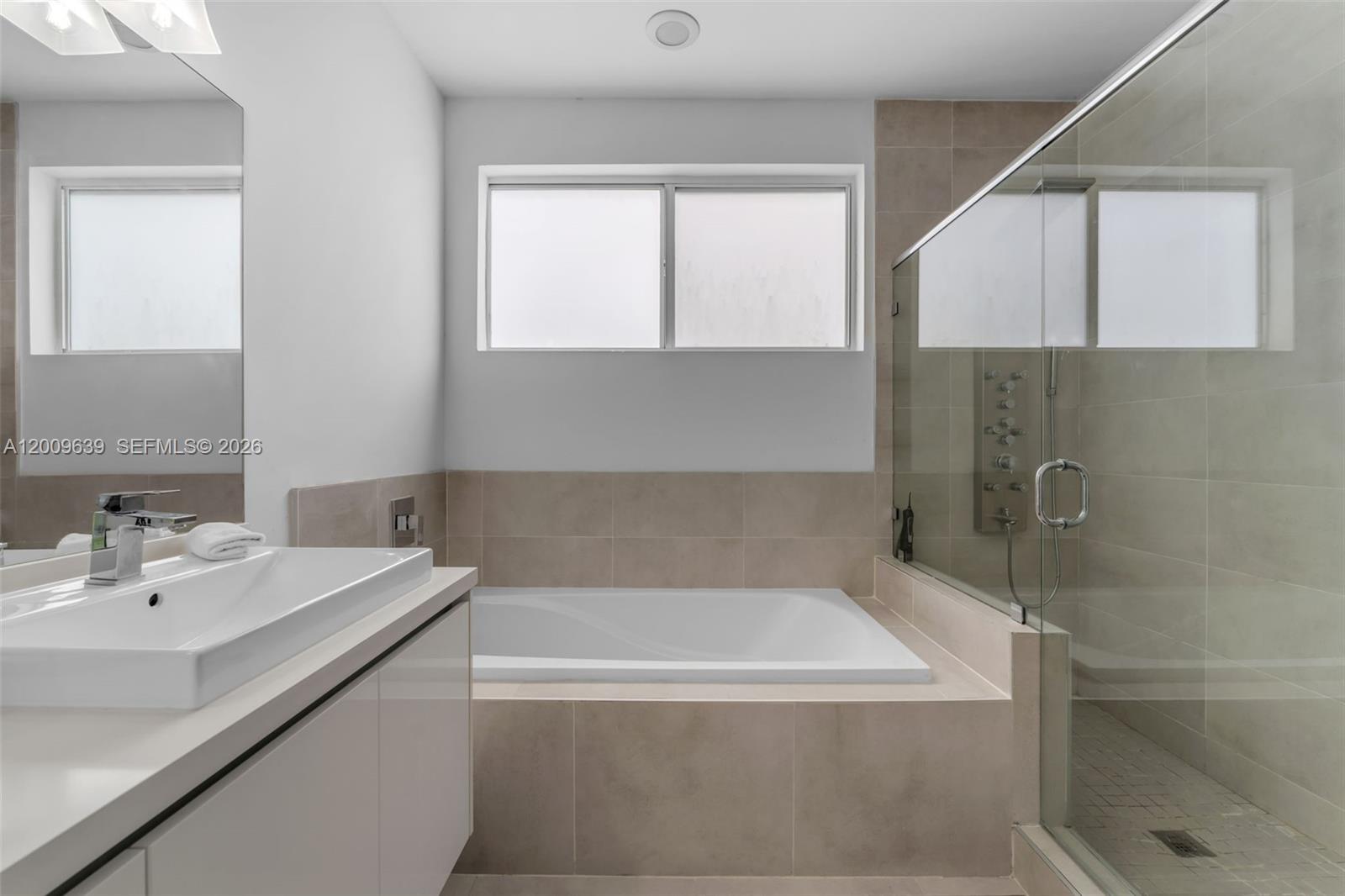 DORAL PALMS NORTH - Residential
