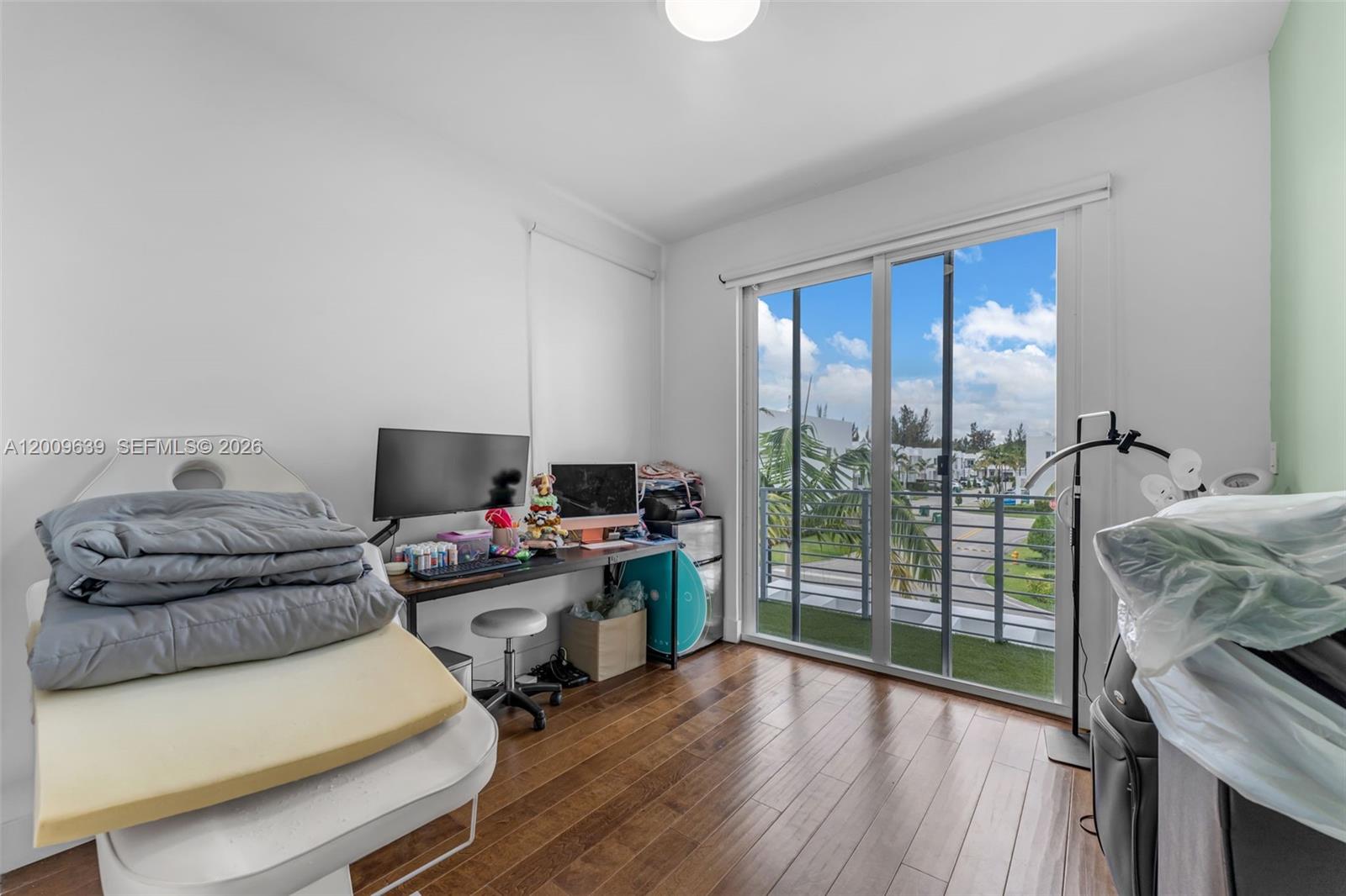 DORAL PALMS NORTH - Residential