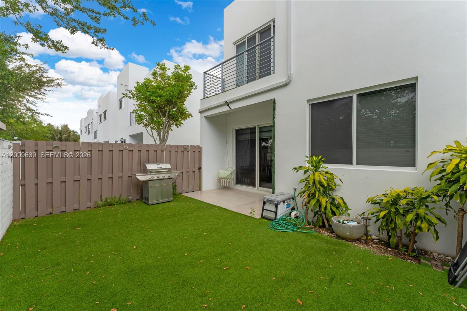 DORAL PALMS NORTH - Residential