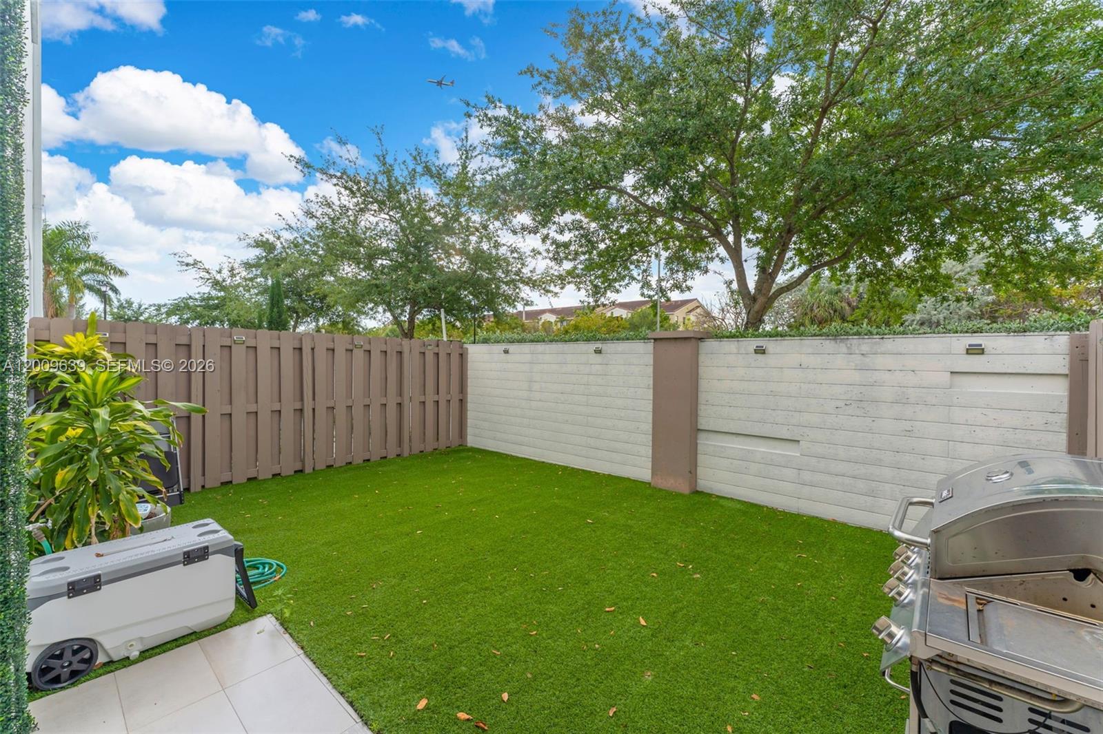 DORAL PALMS NORTH - Residential