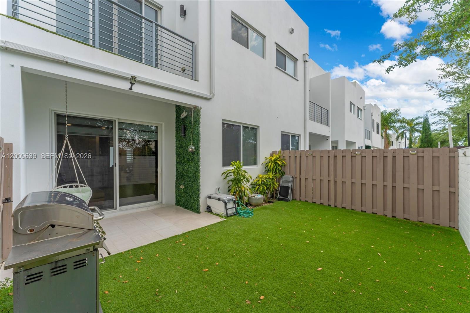 DORAL PALMS NORTH - Residential