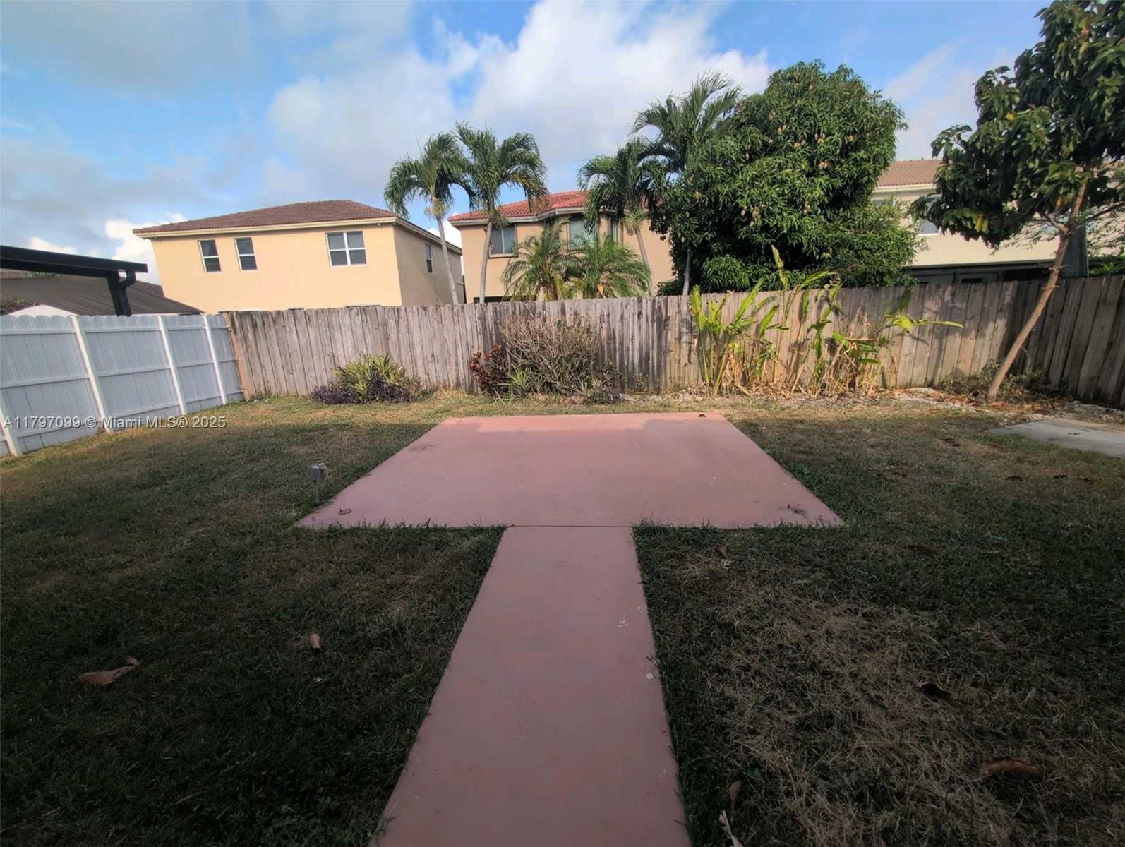 VITRAN HOMES AT MORNINGSI - Residential