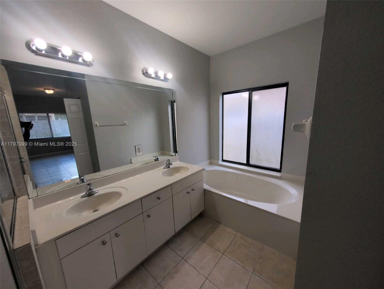 VITRAN HOMES AT MORNINGSI - Residential