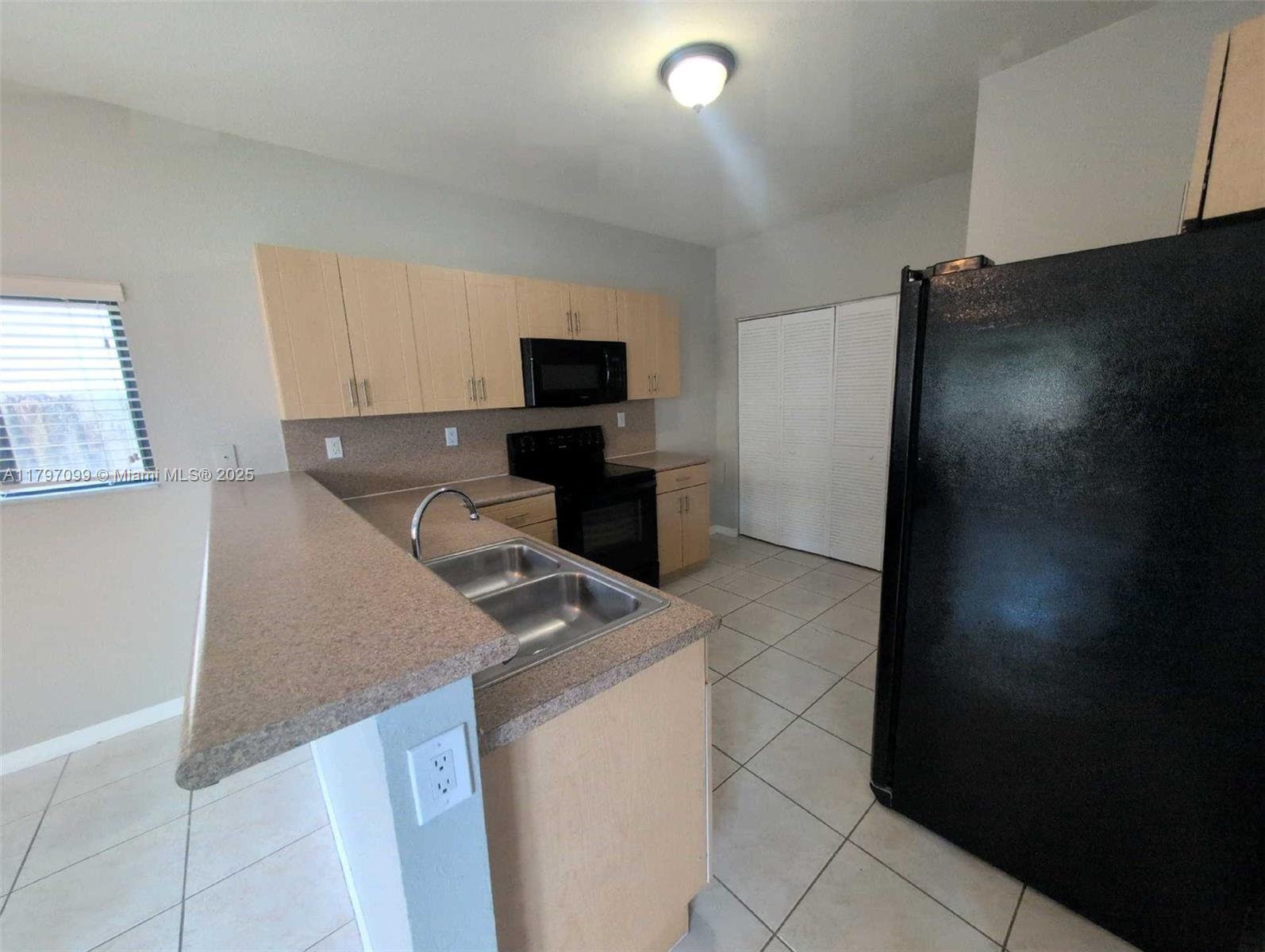 VITRAN HOMES AT MORNINGSI - Residential