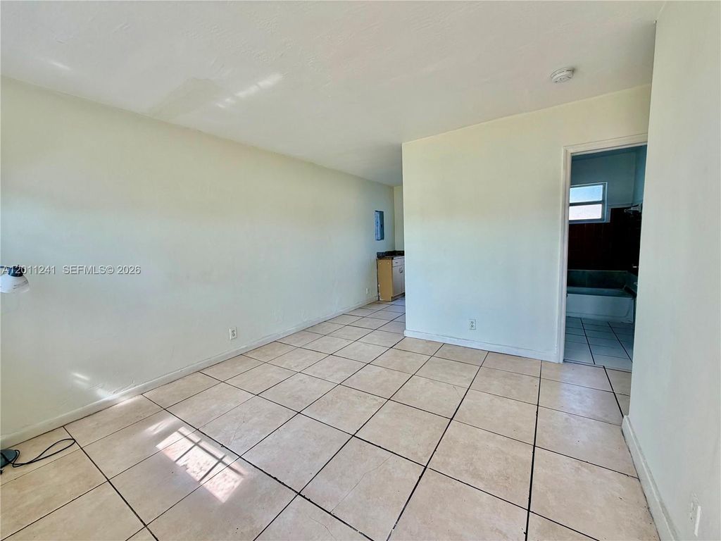 Photo of 1041 NW 7th Ct #2, Hallandale Beach, FL 33009 (MLS # A12011241)