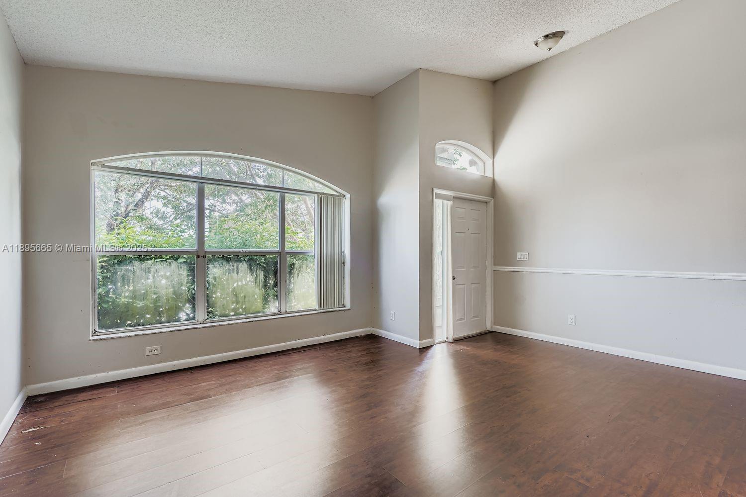 LANDINGS - Residential