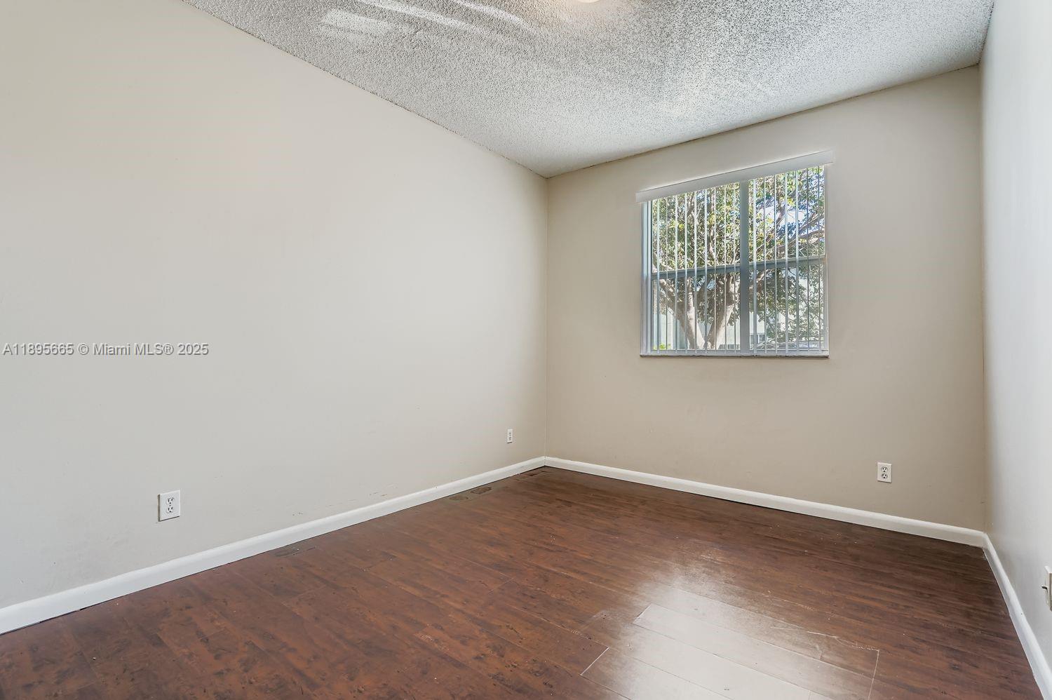 LANDINGS - Residential
