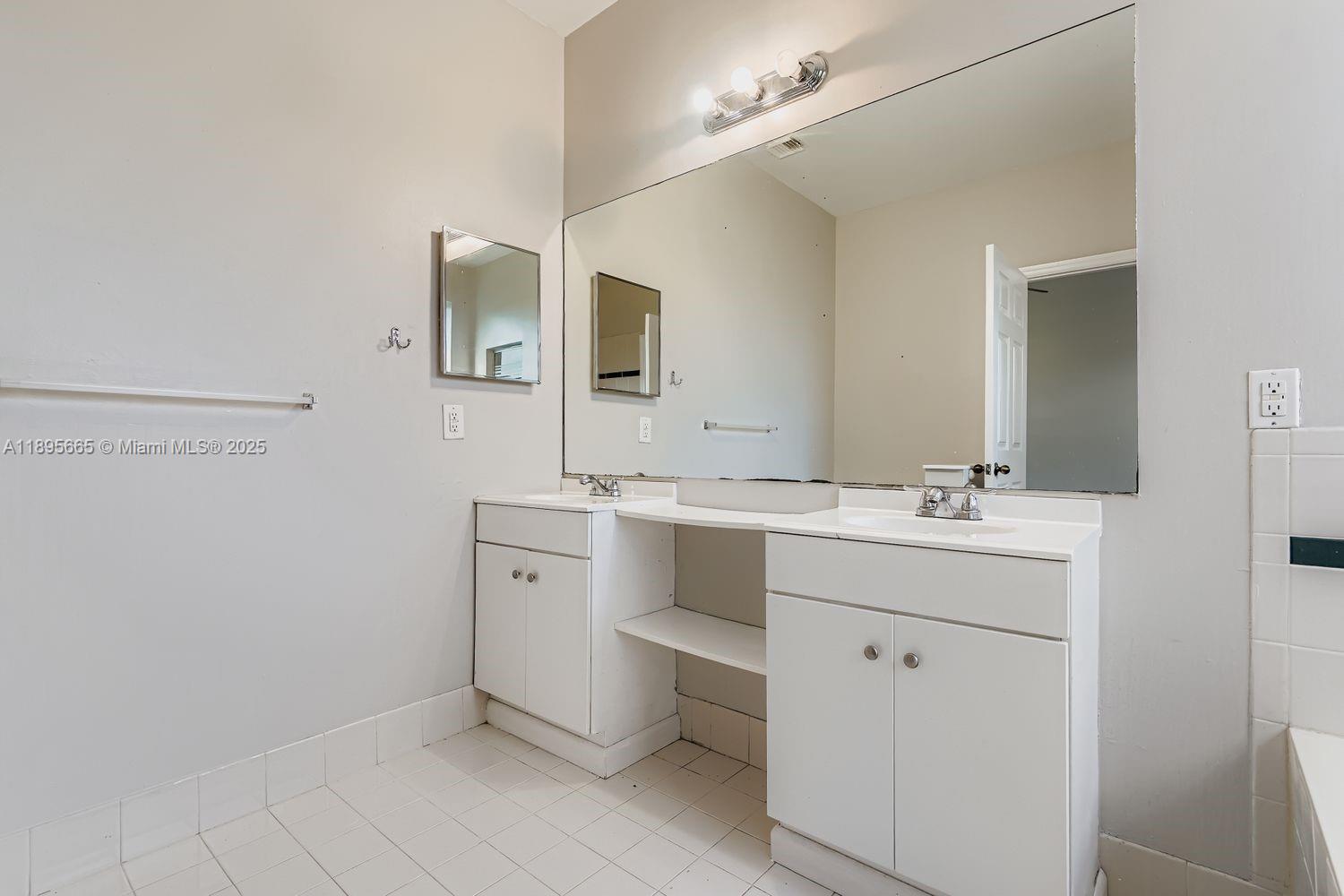 LANDINGS - Residential
