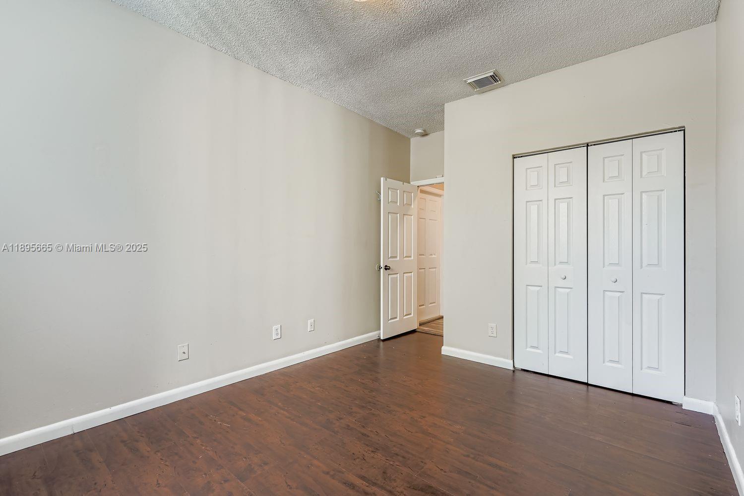 LANDINGS - Residential
