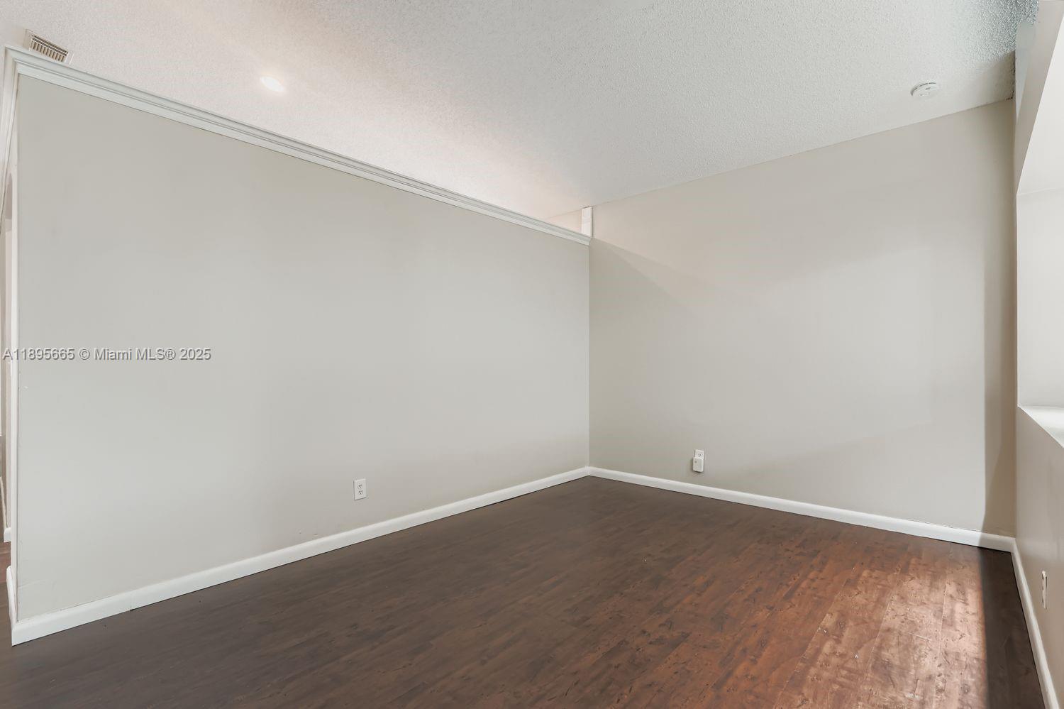 LANDINGS - Residential