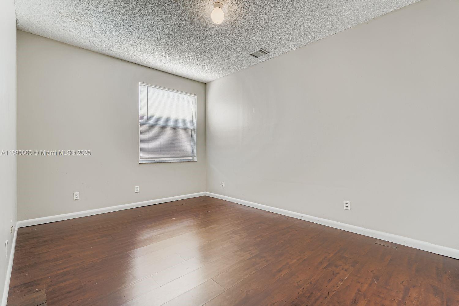 LANDINGS - Residential
