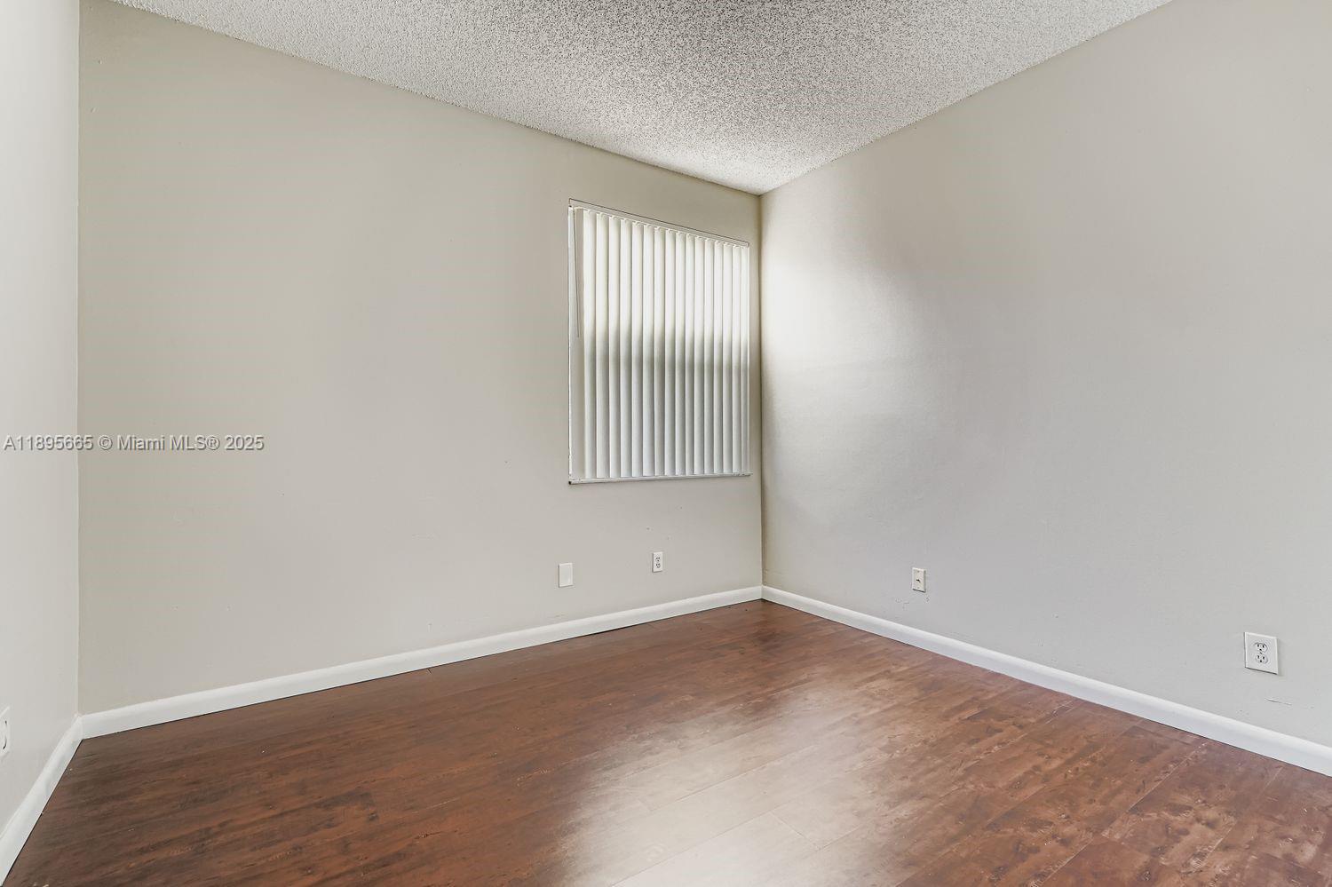 LANDINGS - Residential