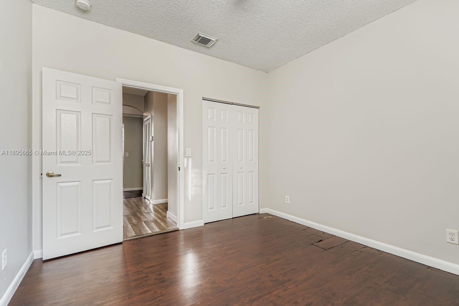 LANDINGS - Residential