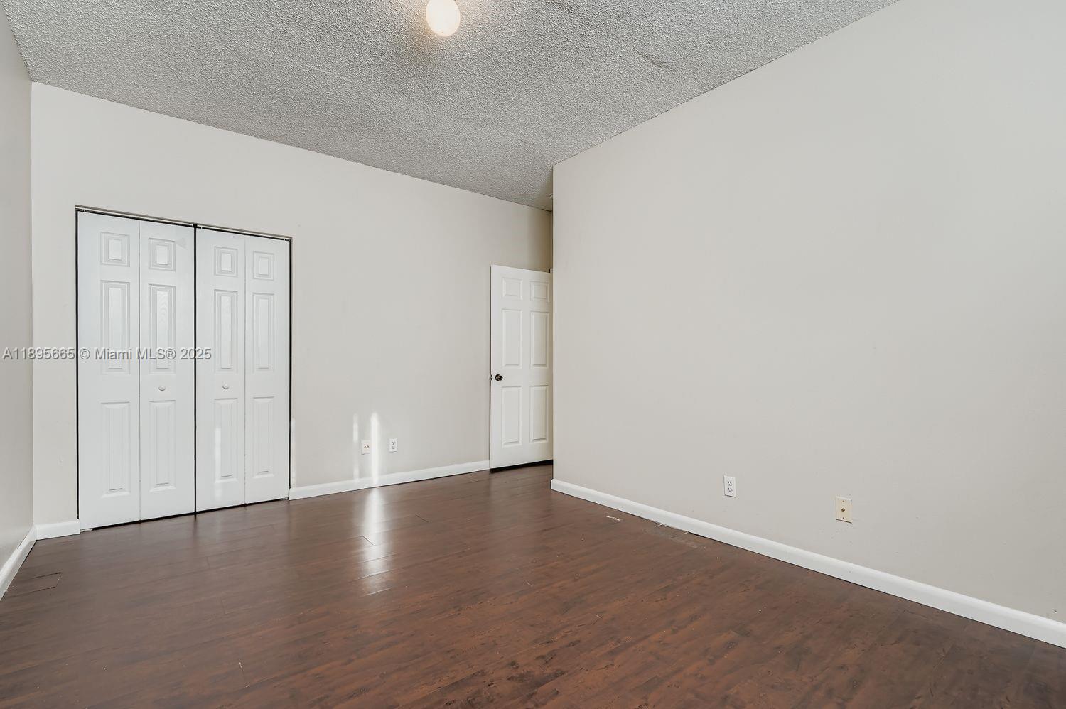 LANDINGS - Residential