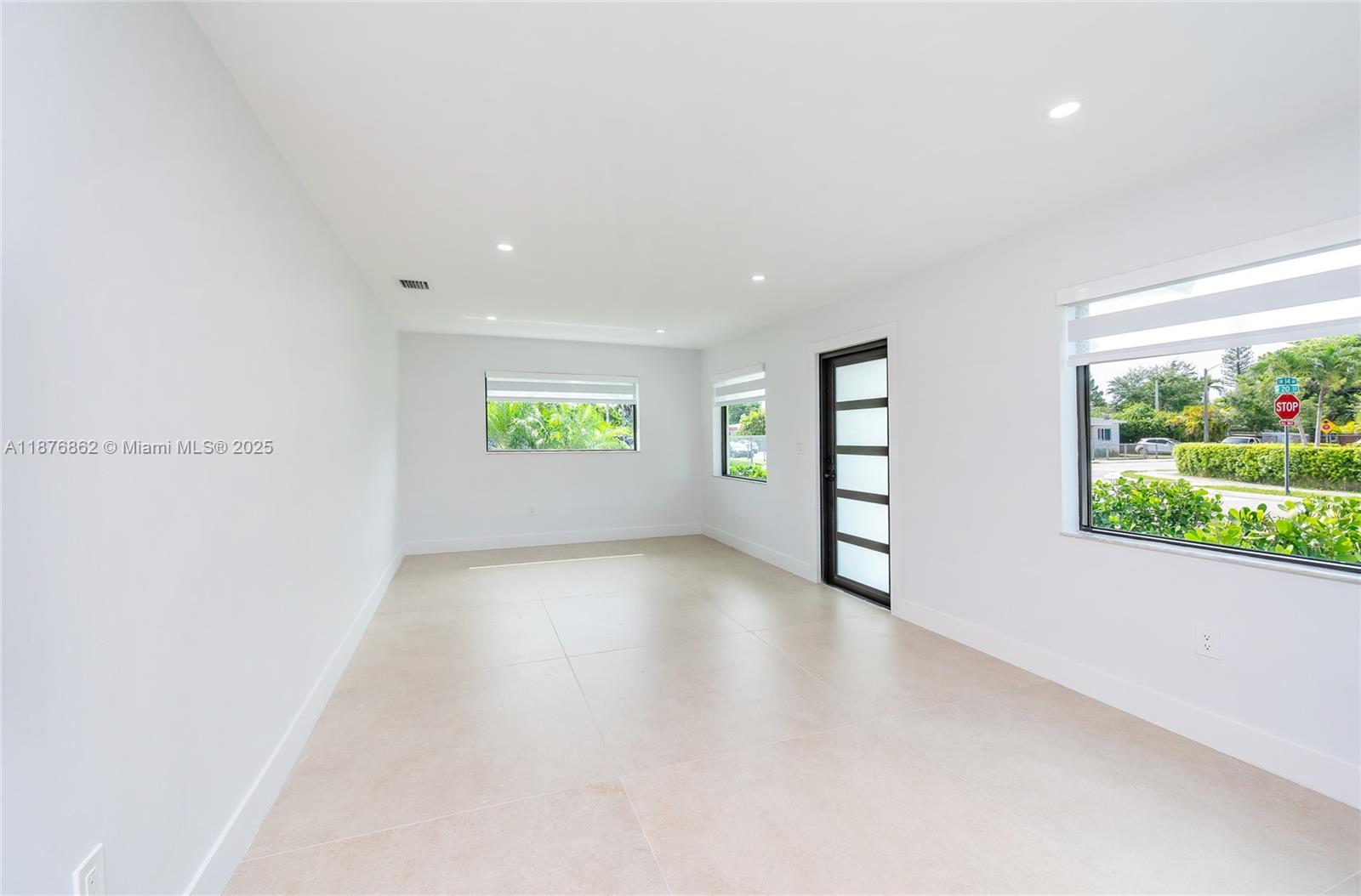 OSCEOLA GROVES - Residential Lease