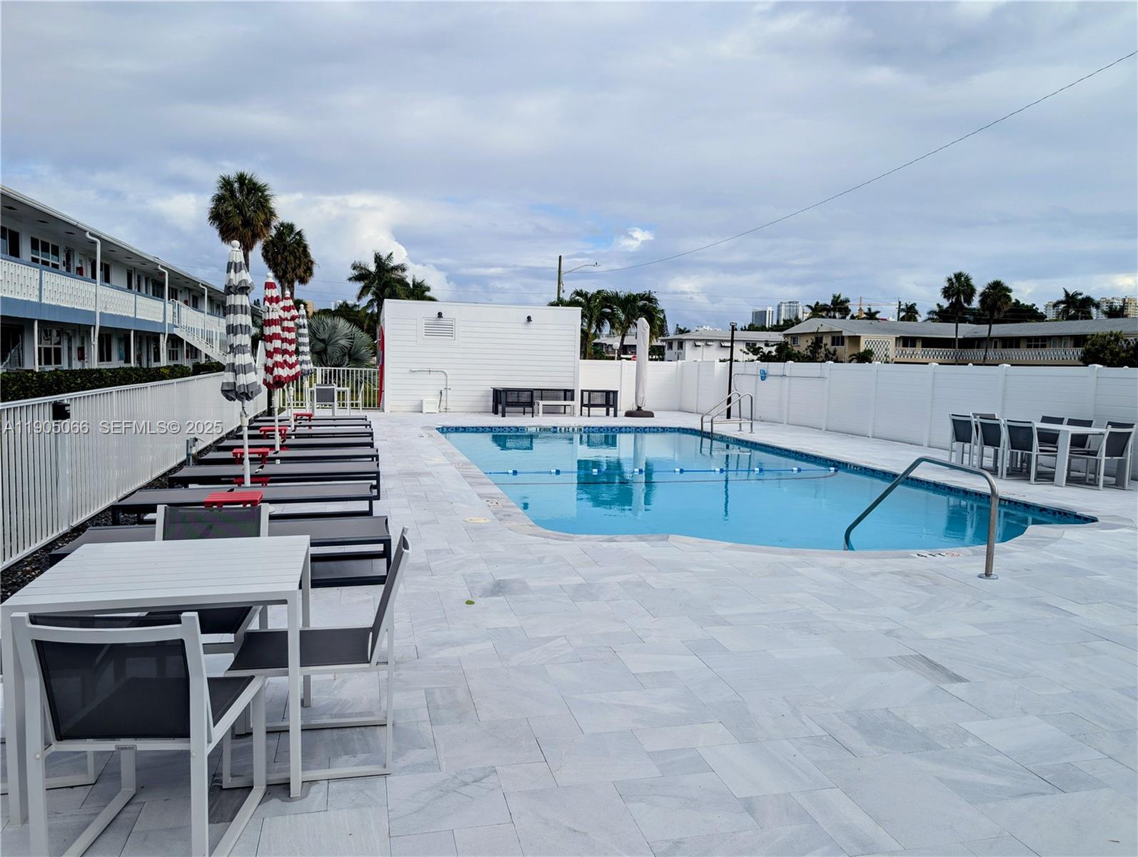 DIPLOMAT GARDEN CO-OP - Residential