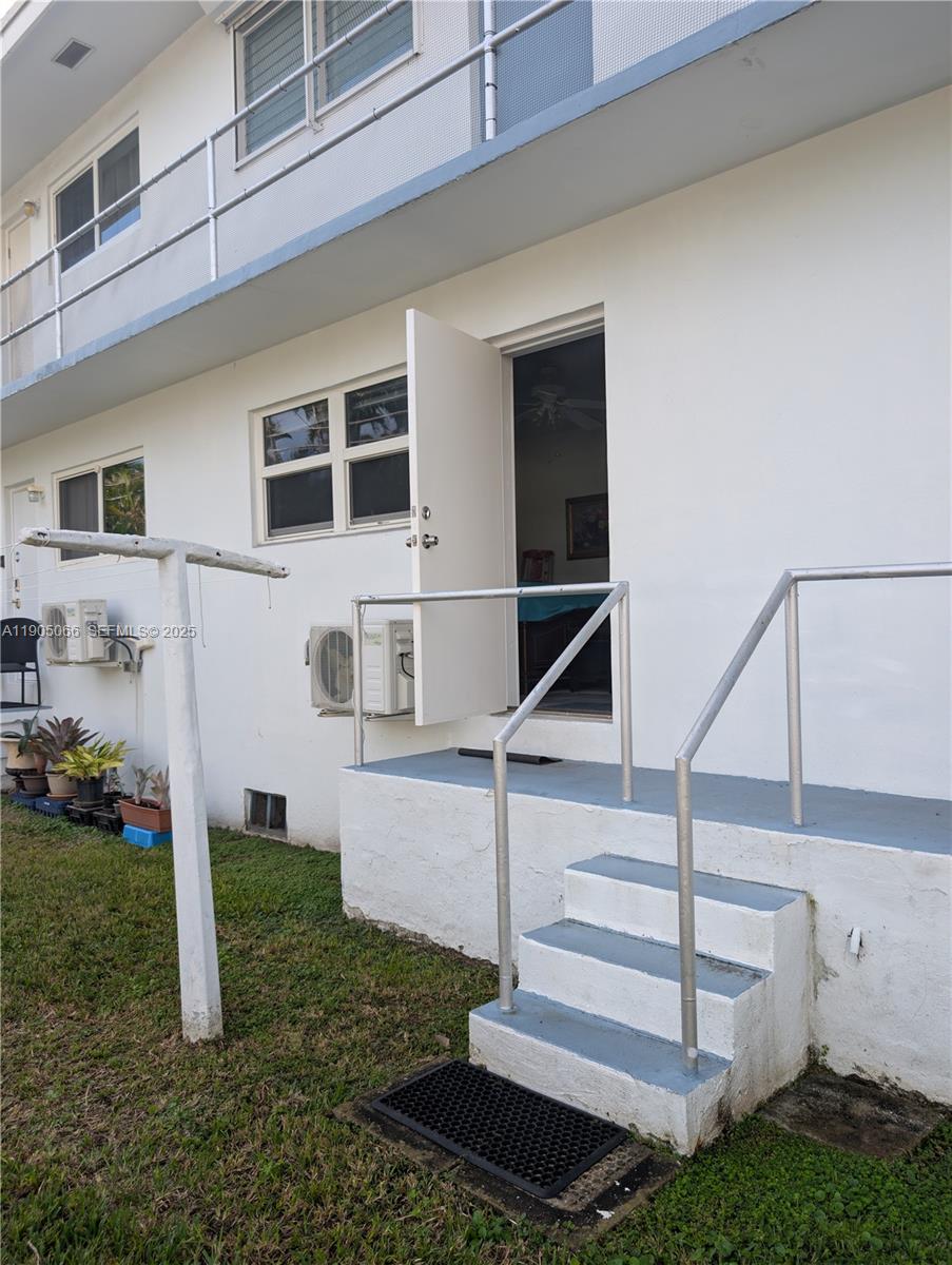 DIPLOMAT GARDEN CO-OP - Residential