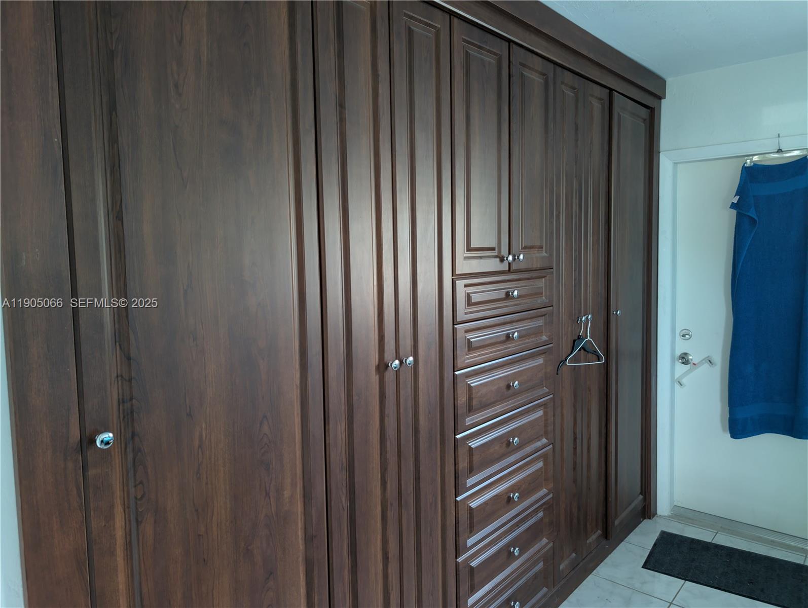 DIPLOMAT GARDEN CO-OP - Residential