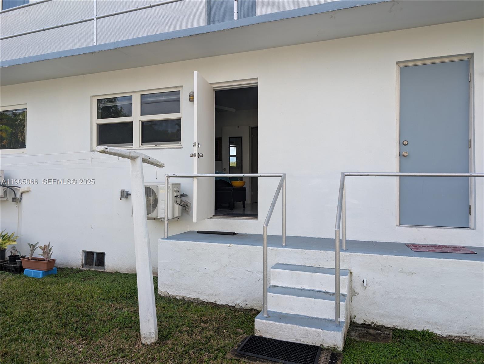 DIPLOMAT GARDEN CO-OP - Residential