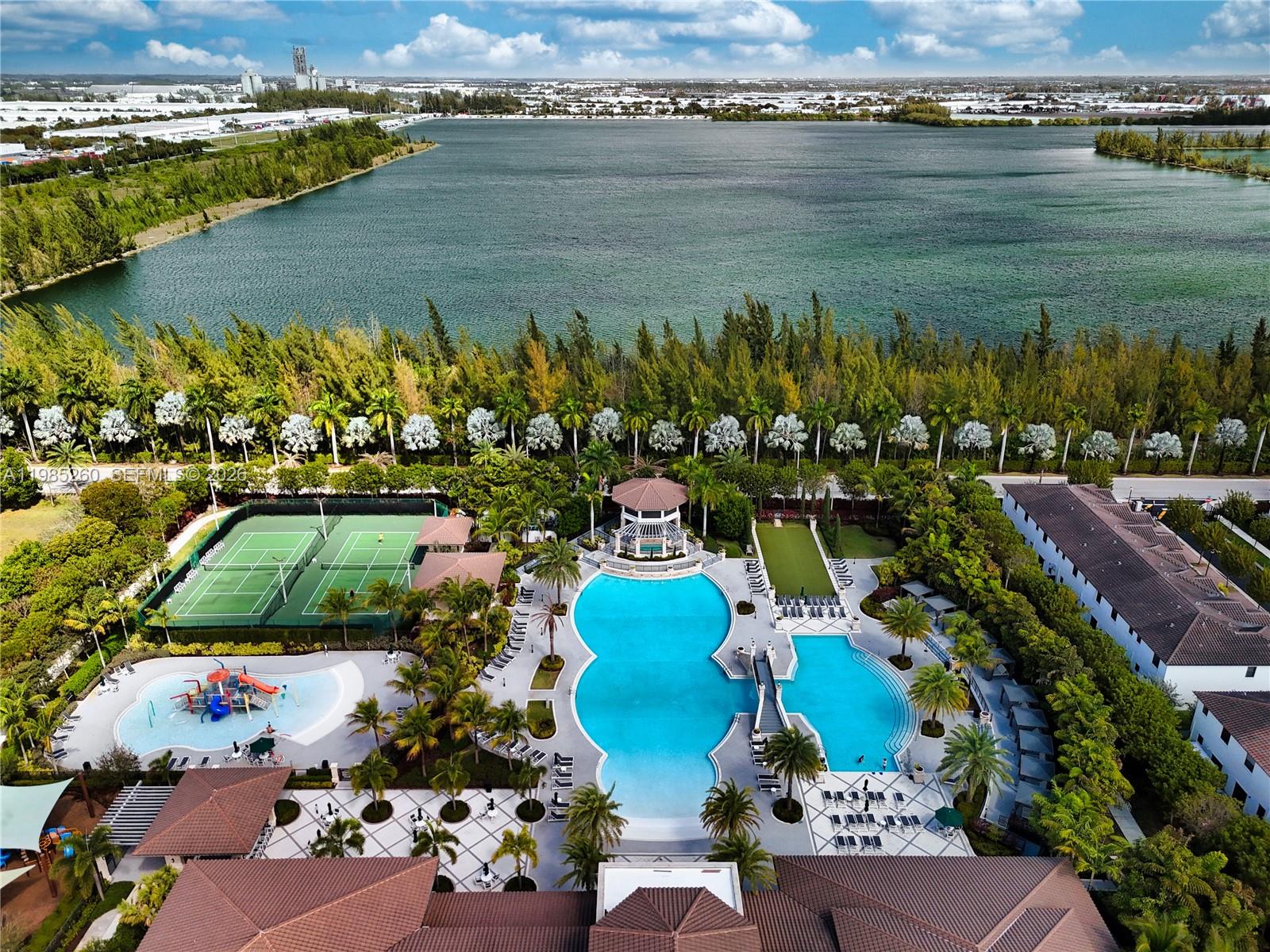 ST MAARTEN AT GRAND BAY C - Residential Lease