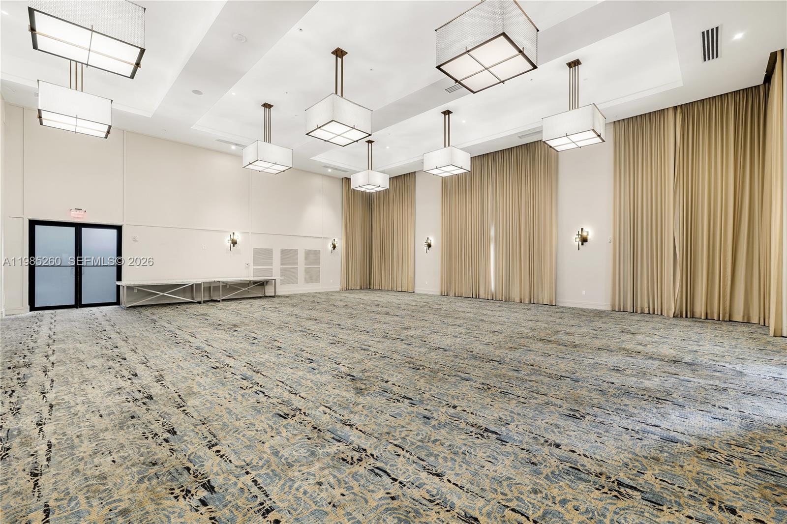 ST MAARTEN AT GRAND BAY C - Residential Lease