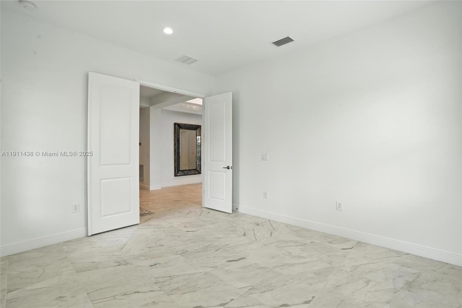 DANIELS PLACE - Residential