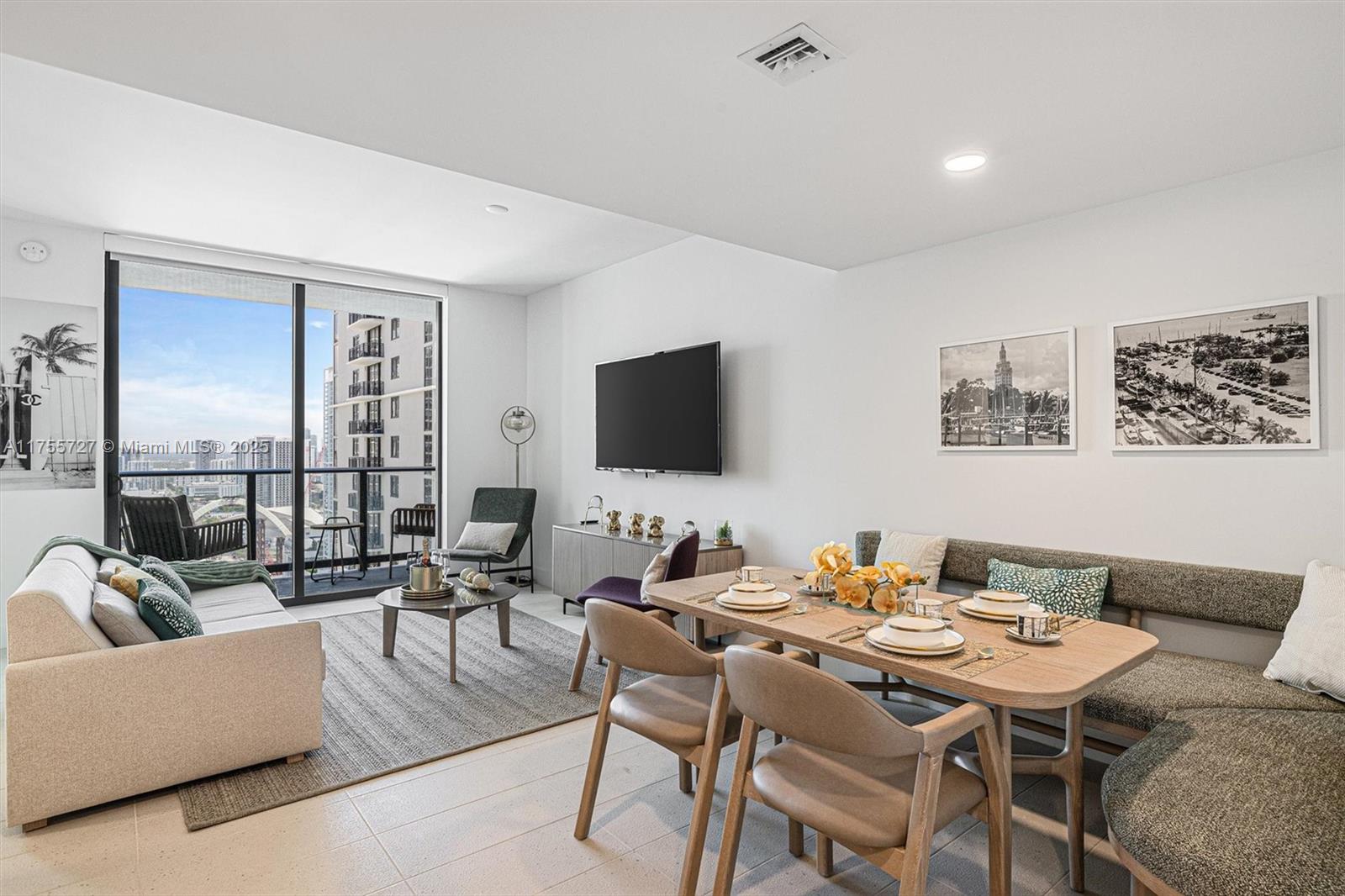 601 NE 1 Ave 3113