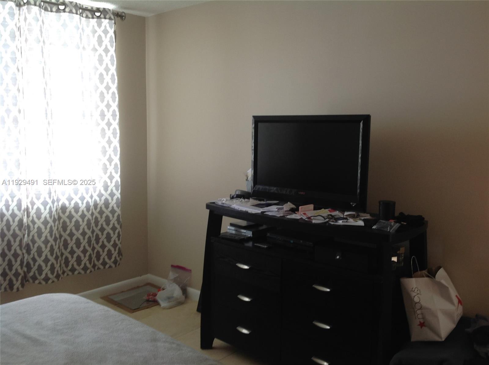 KENNEDY HOUSE CONDO - Residential Lease