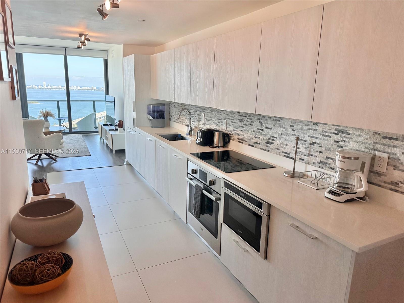 PARAISO BAYVIEWS CONDO - Residential