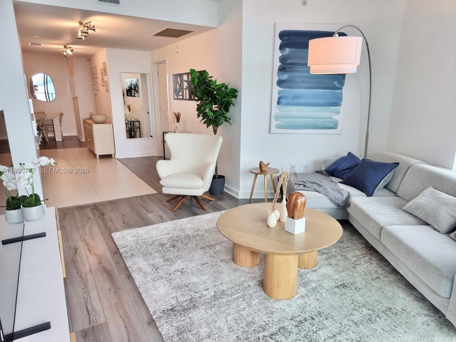 PARAISO BAYVIEWS CONDO - Residential