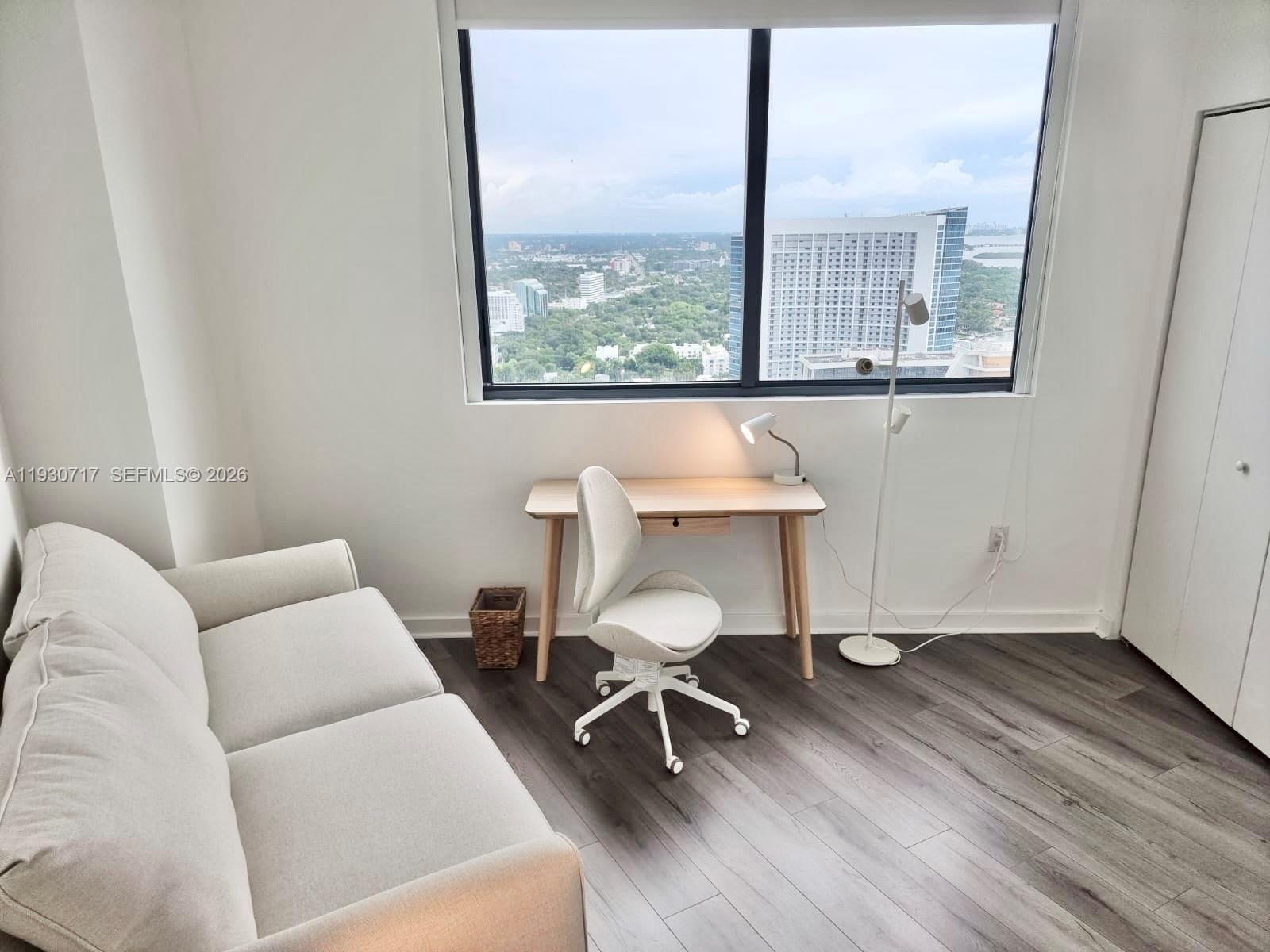 PARAISO BAYVIEWS CONDO - Residential