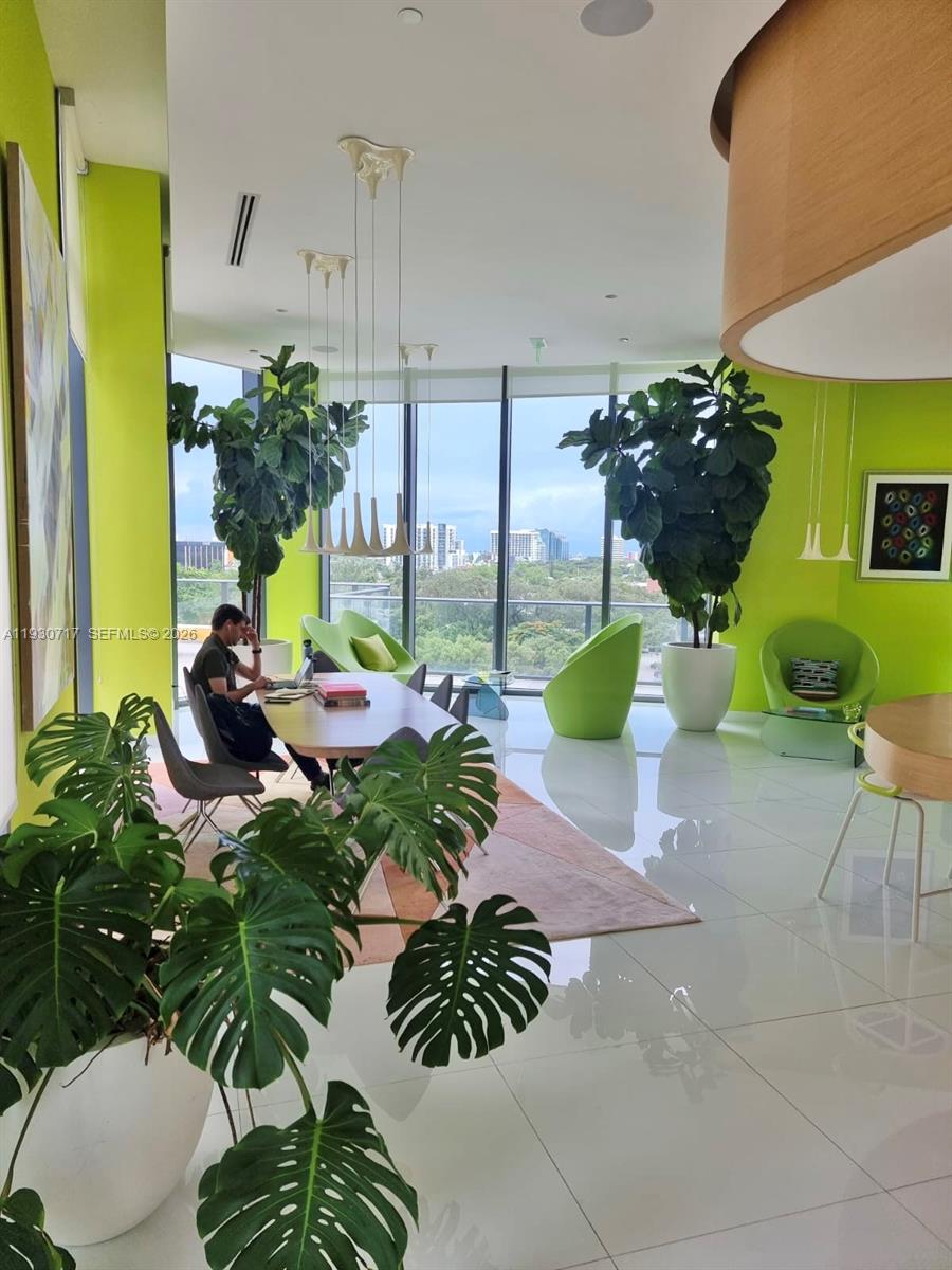 PARAISO BAYVIEWS CONDO - Residential