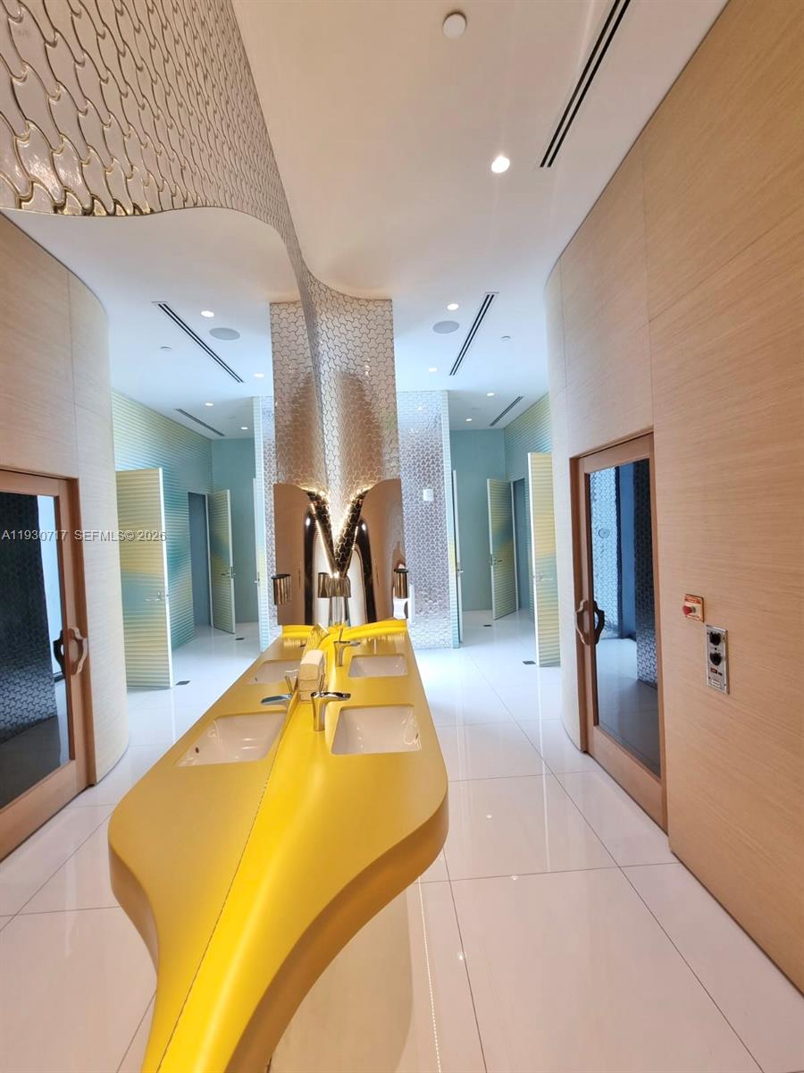 PARAISO BAYVIEWS CONDO - Residential