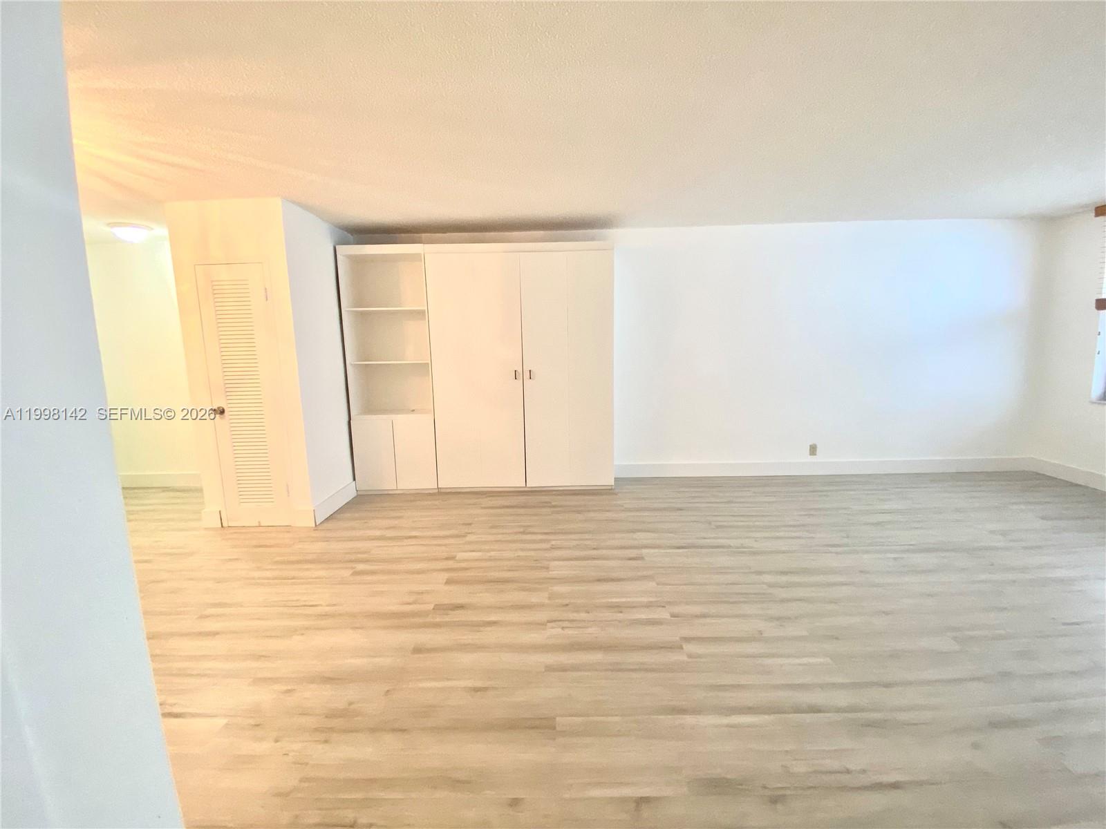 9225 Collins Ave 706