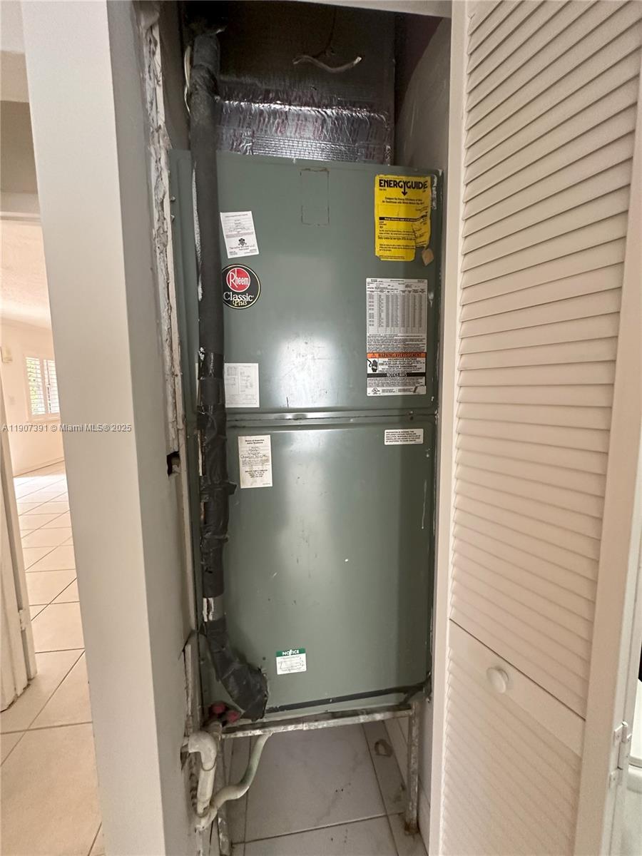 TROPICAL GARDENS - Residential