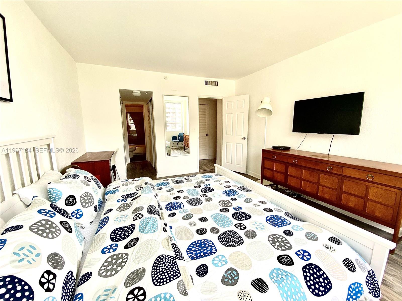 FLAMINGO SOUTH BEACH 1 CO - Residential