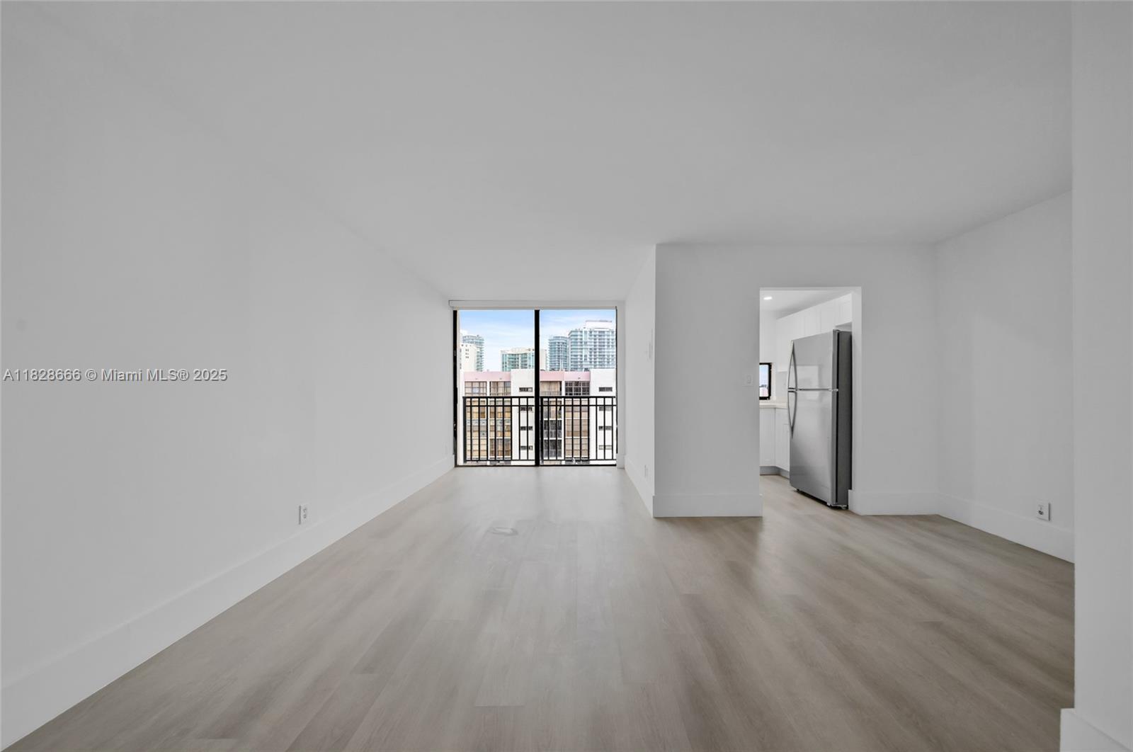 PLAZA OF AMERICAS CONDO P - Residential