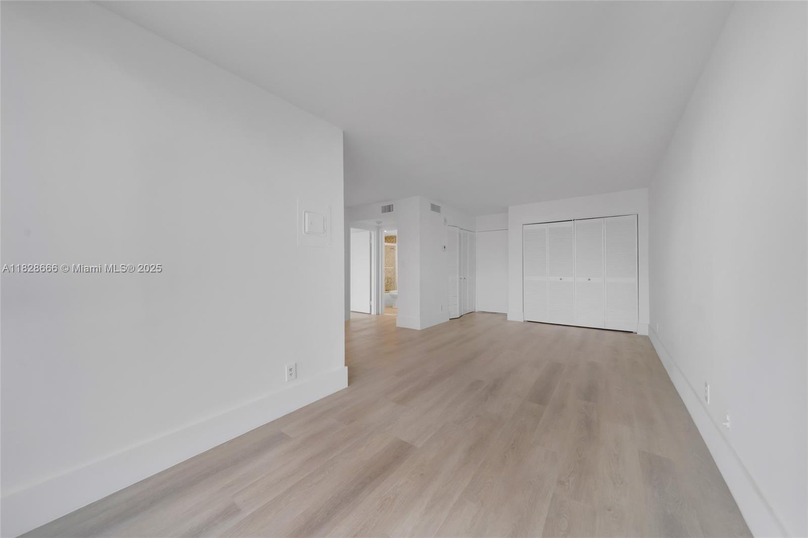 PLAZA OF AMERICAS CONDO P - Residential