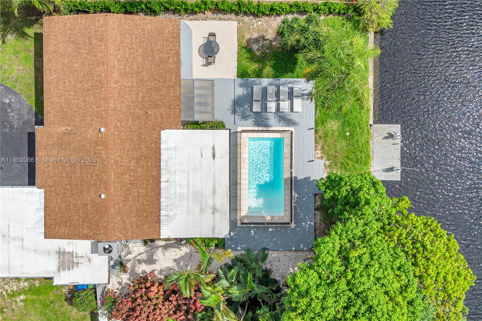 OAKLAND BOULEVARD DEV - Residential