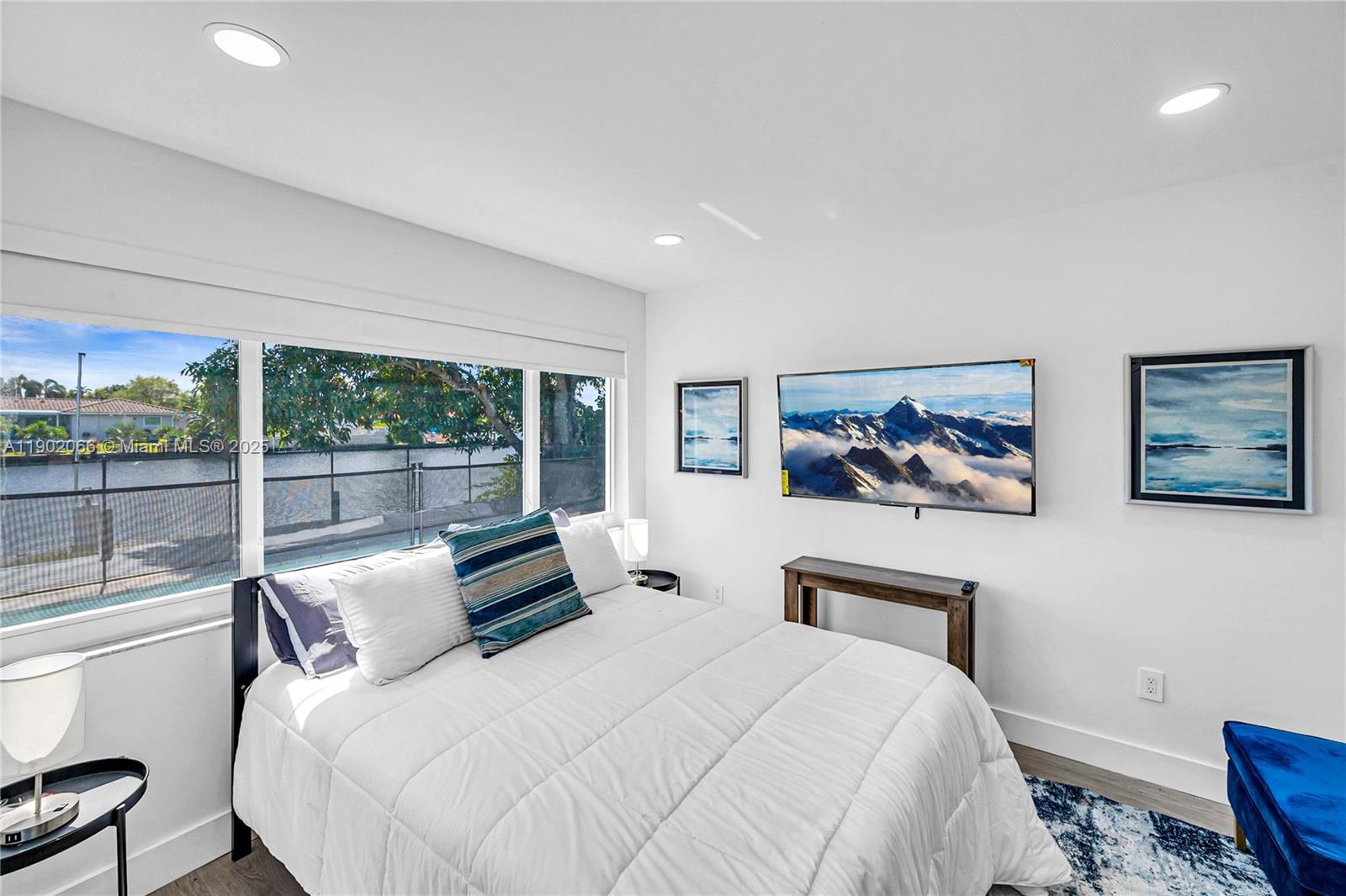 OAKLAND BOULEVARD DEV - Residential