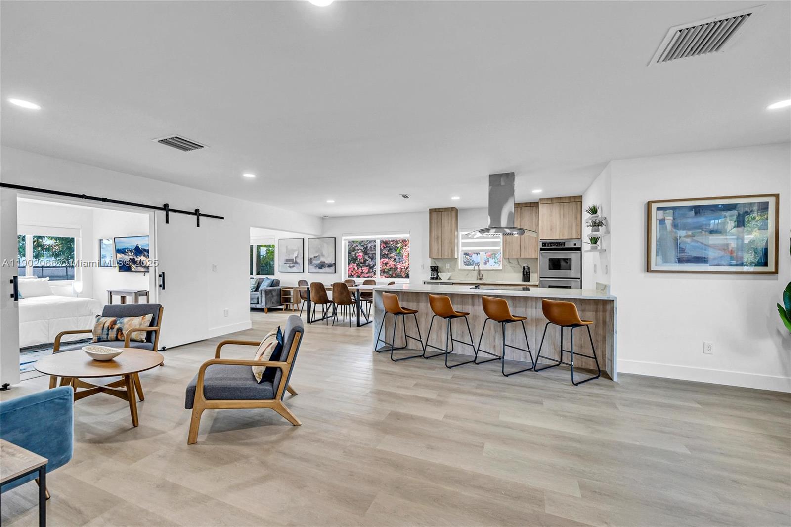 OAKLAND BOULEVARD DEV - Residential