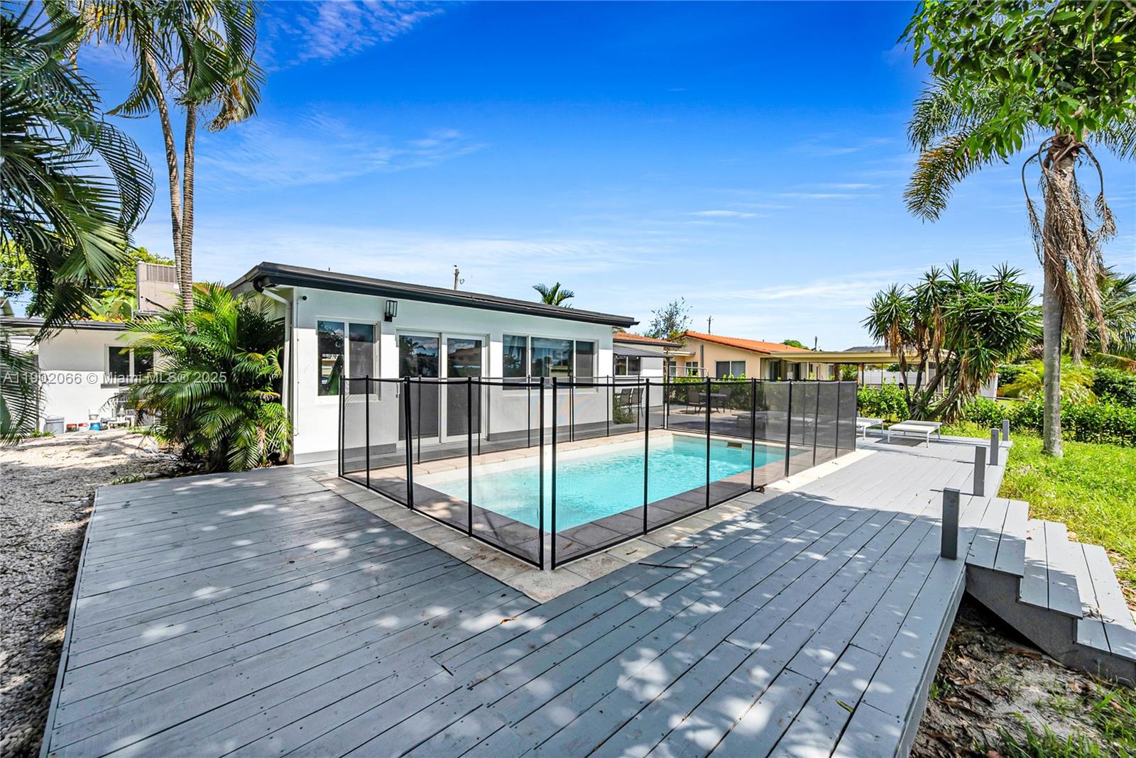 OAKLAND BOULEVARD DEV - Residential