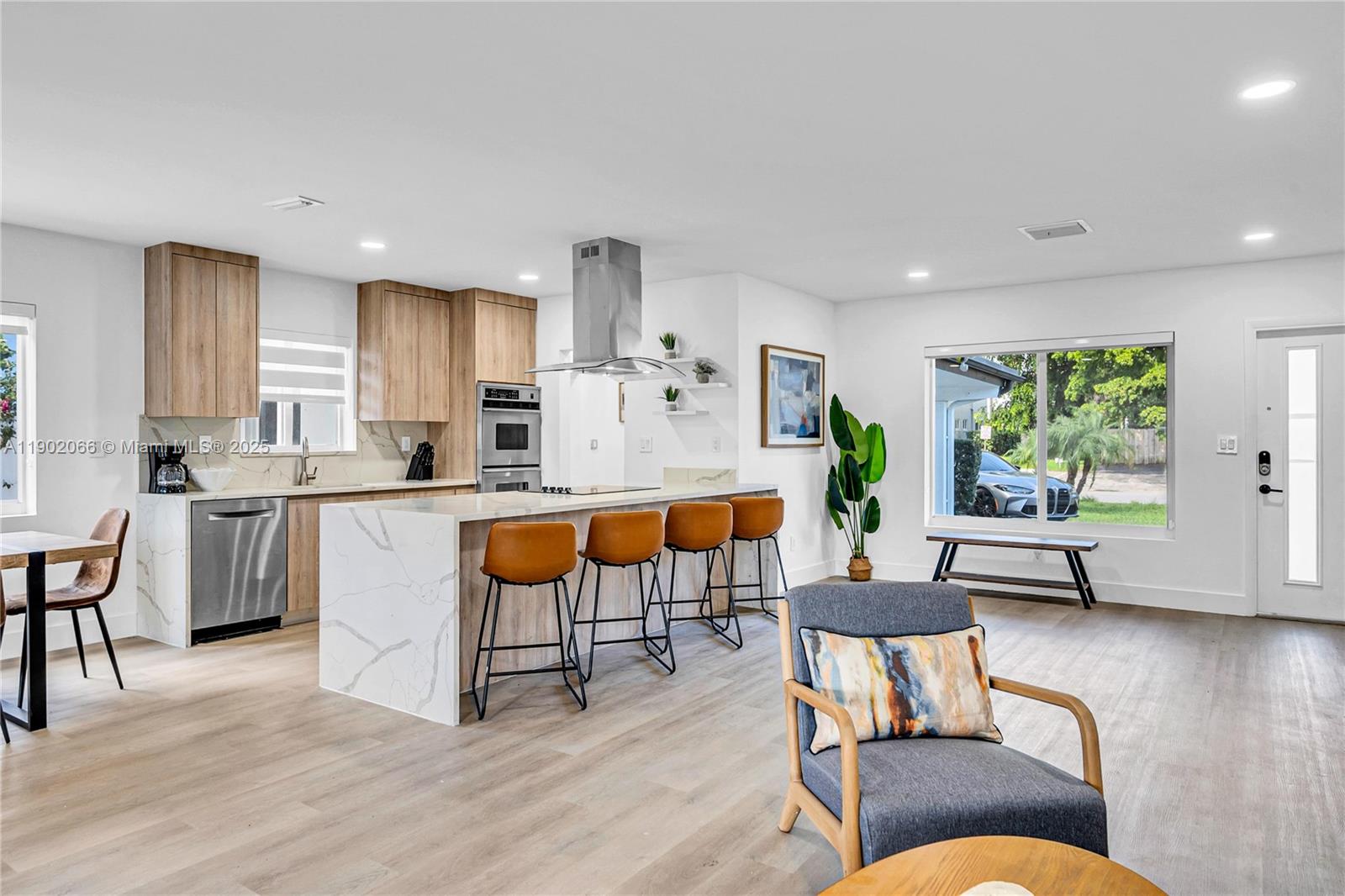 OAKLAND BOULEVARD DEV - Residential