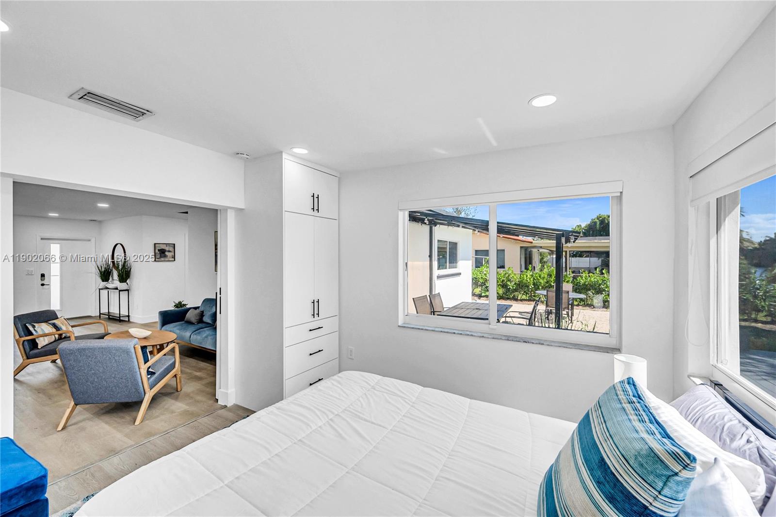 OAKLAND BOULEVARD DEV - Residential