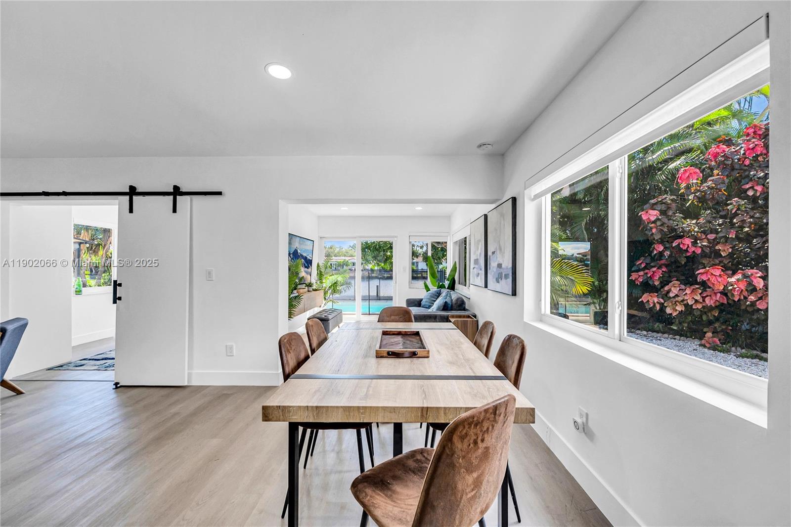 OAKLAND BOULEVARD DEV - Residential