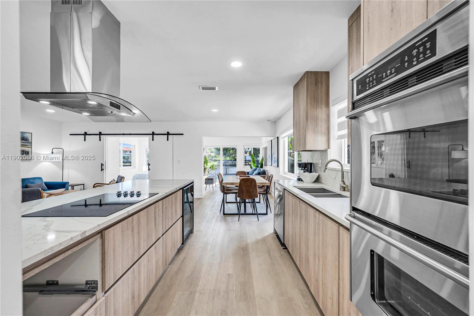 OAKLAND BOULEVARD DEV - Residential