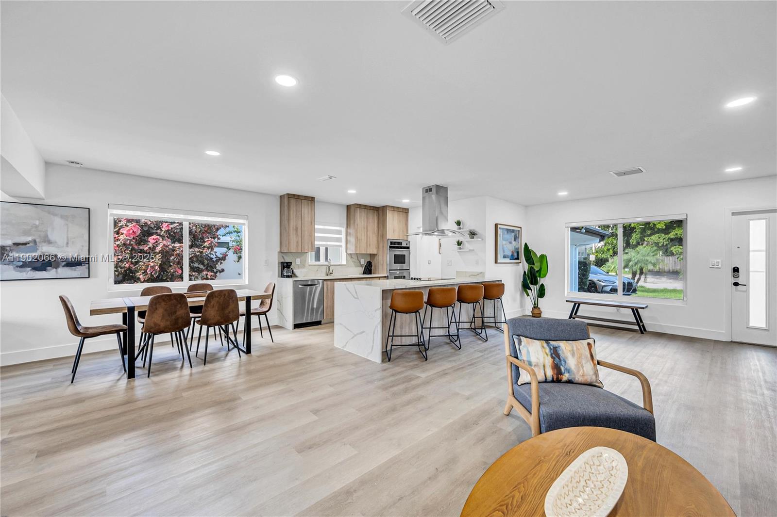 OAKLAND BOULEVARD DEV - Residential