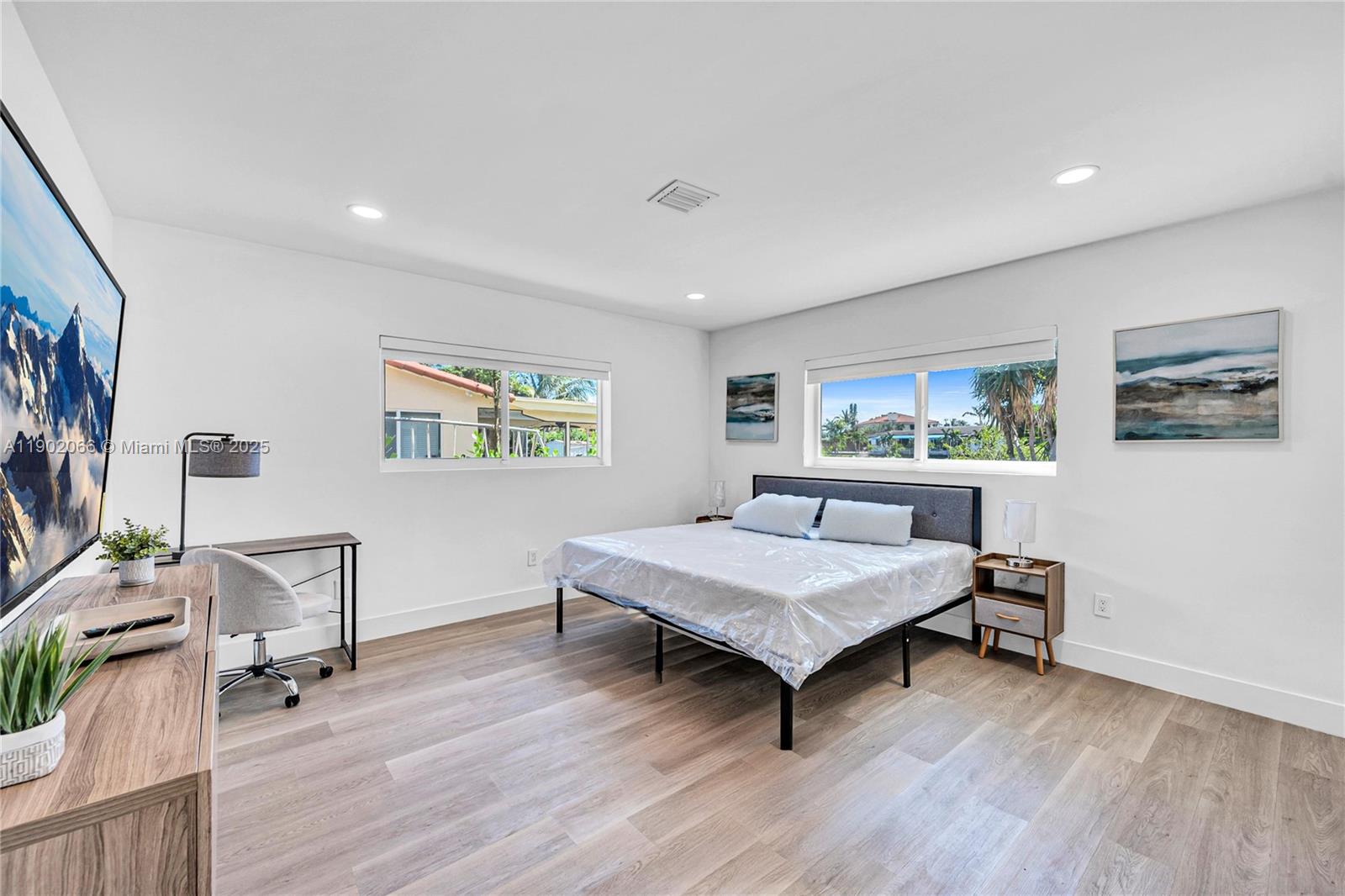 OAKLAND BOULEVARD DEV - Residential