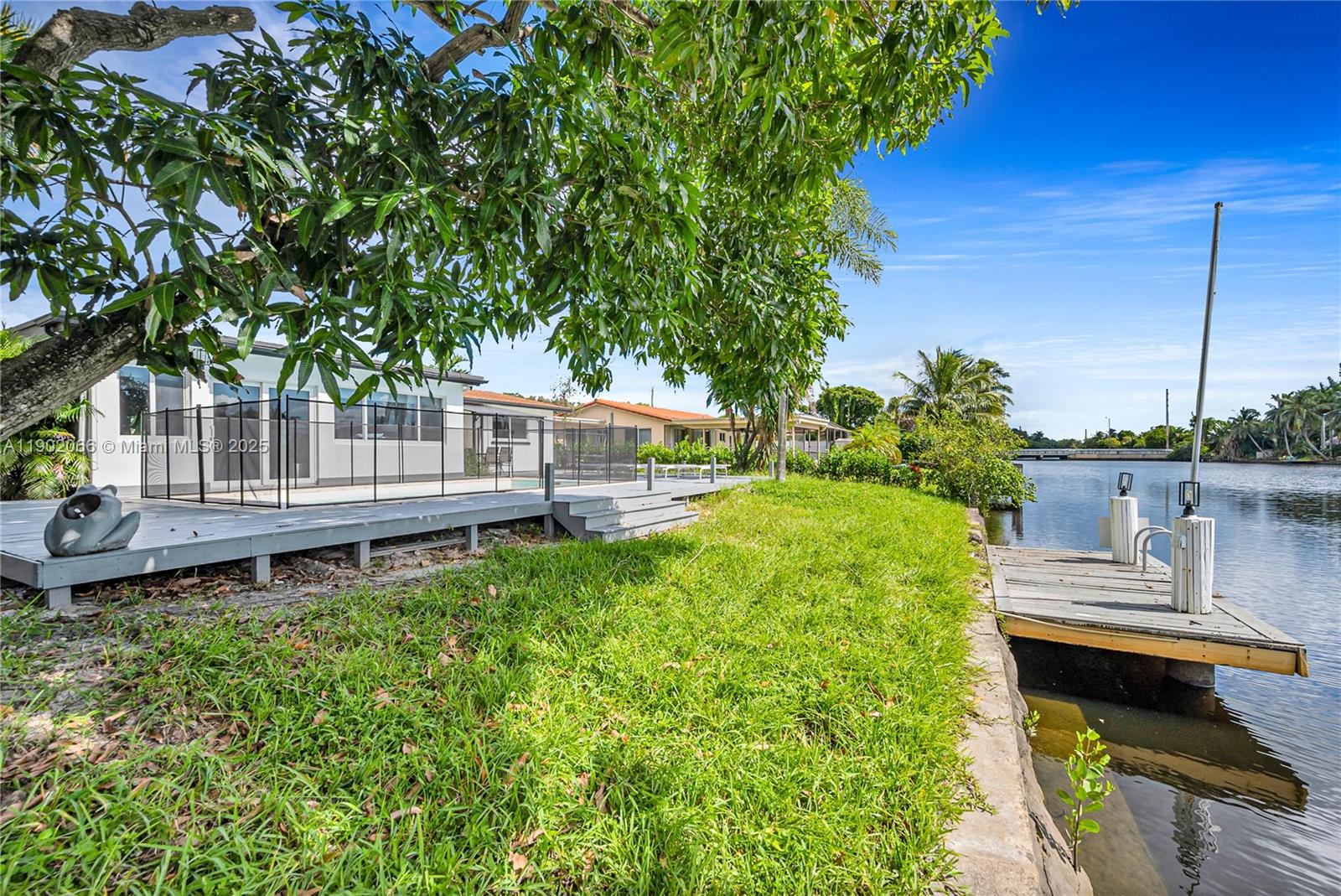 OAKLAND BOULEVARD DEV - Residential