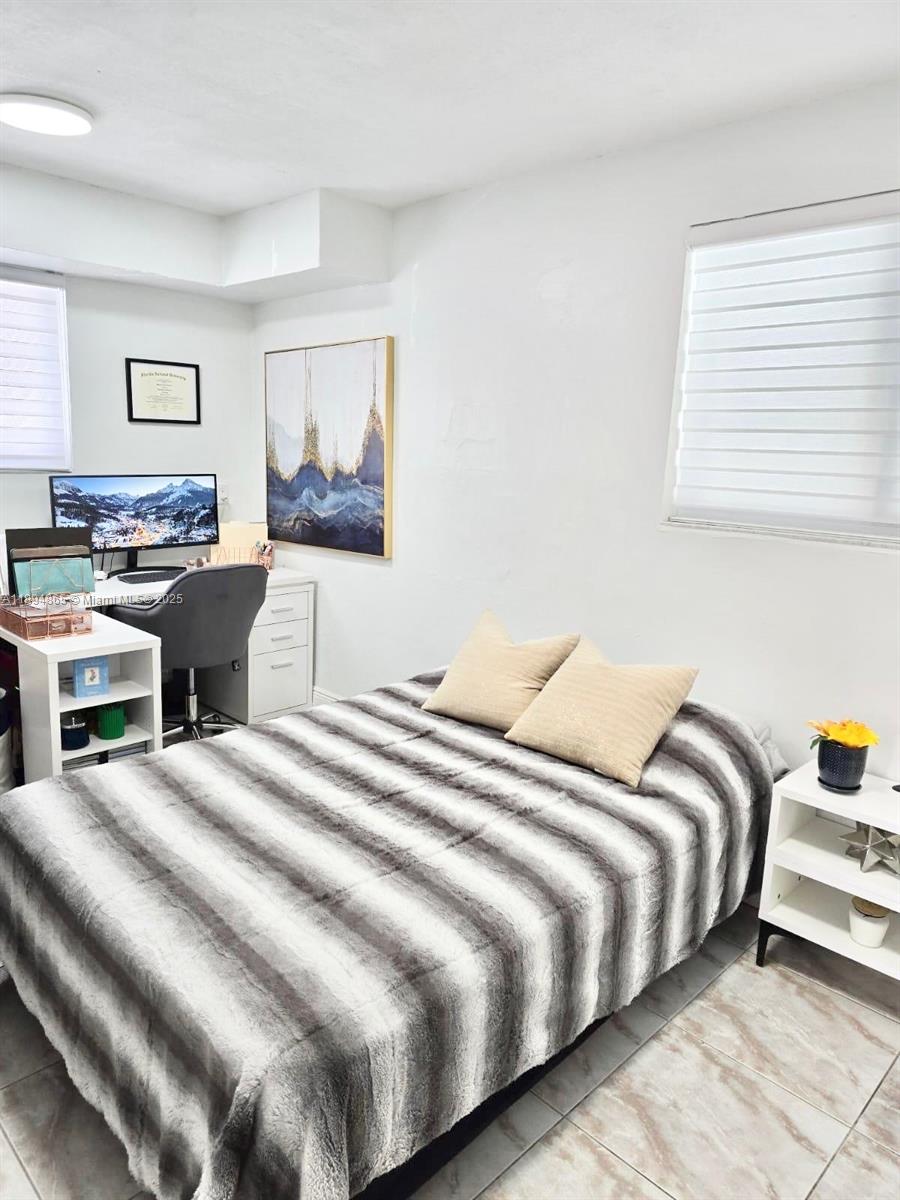 HIALEAH 16TH ADDN - Residential Lease